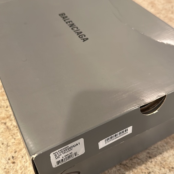 “NEW” BALENCIAGA TYREX YELLOW Size 44E - Picture 6 of 6